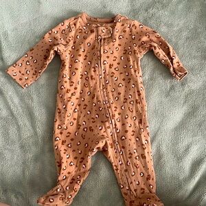 0-3m cheetah print carters footie